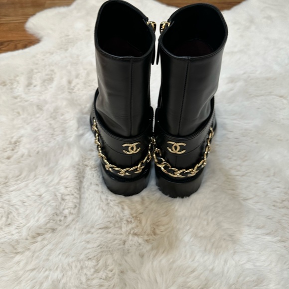 BNIB Chanel Black Chain Ankle Boots, Size 6 - Picture 2 of 6